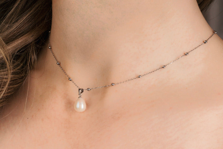 Collier de dos Seville en argent 925 avec perle naturelle, vue de face