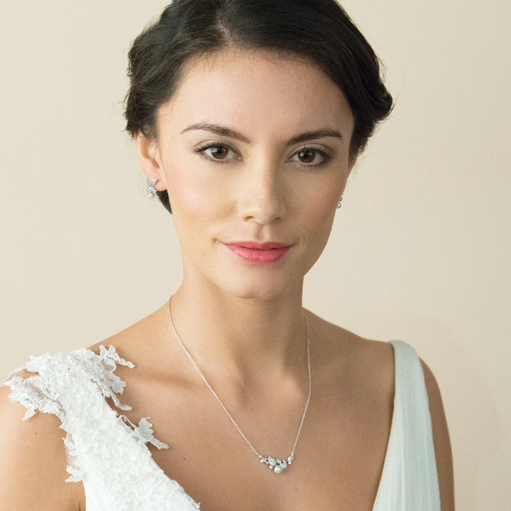 Collier Aphrodite porté au cou