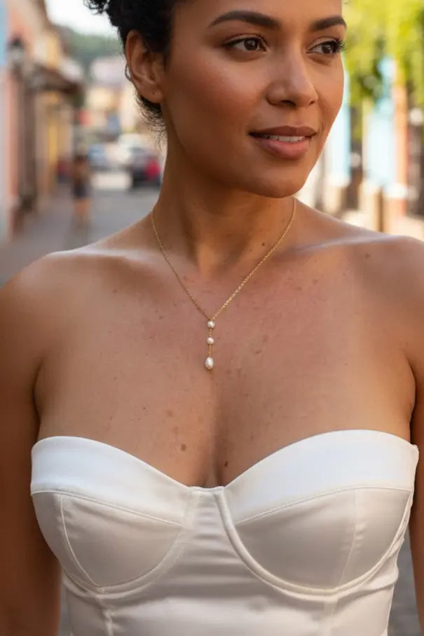 Collier de mariée- perles  nacrées blanches. : Doré L'atelier du 6