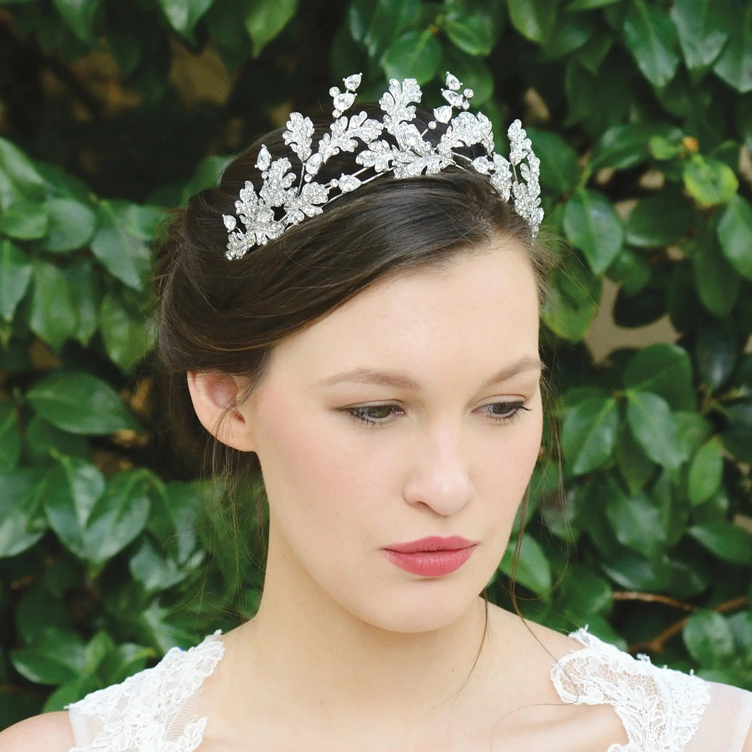 DIADÈME VALKYRIE – FEUILLES DE CHÊNE ET CRISTAUX AUTRICHIENS Ivory and co