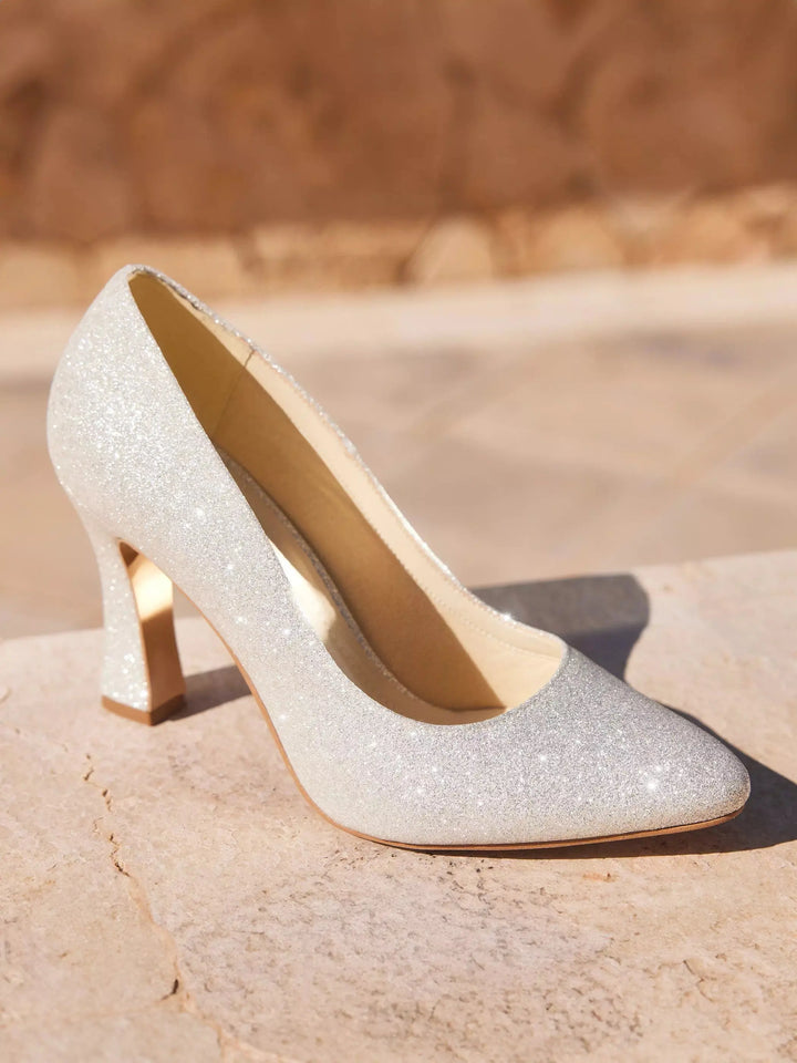 ESCARPINS DE MARIÉE DORÉS TABATHA – PAILLETTES & TALON CHIC 10 CM AVALIA