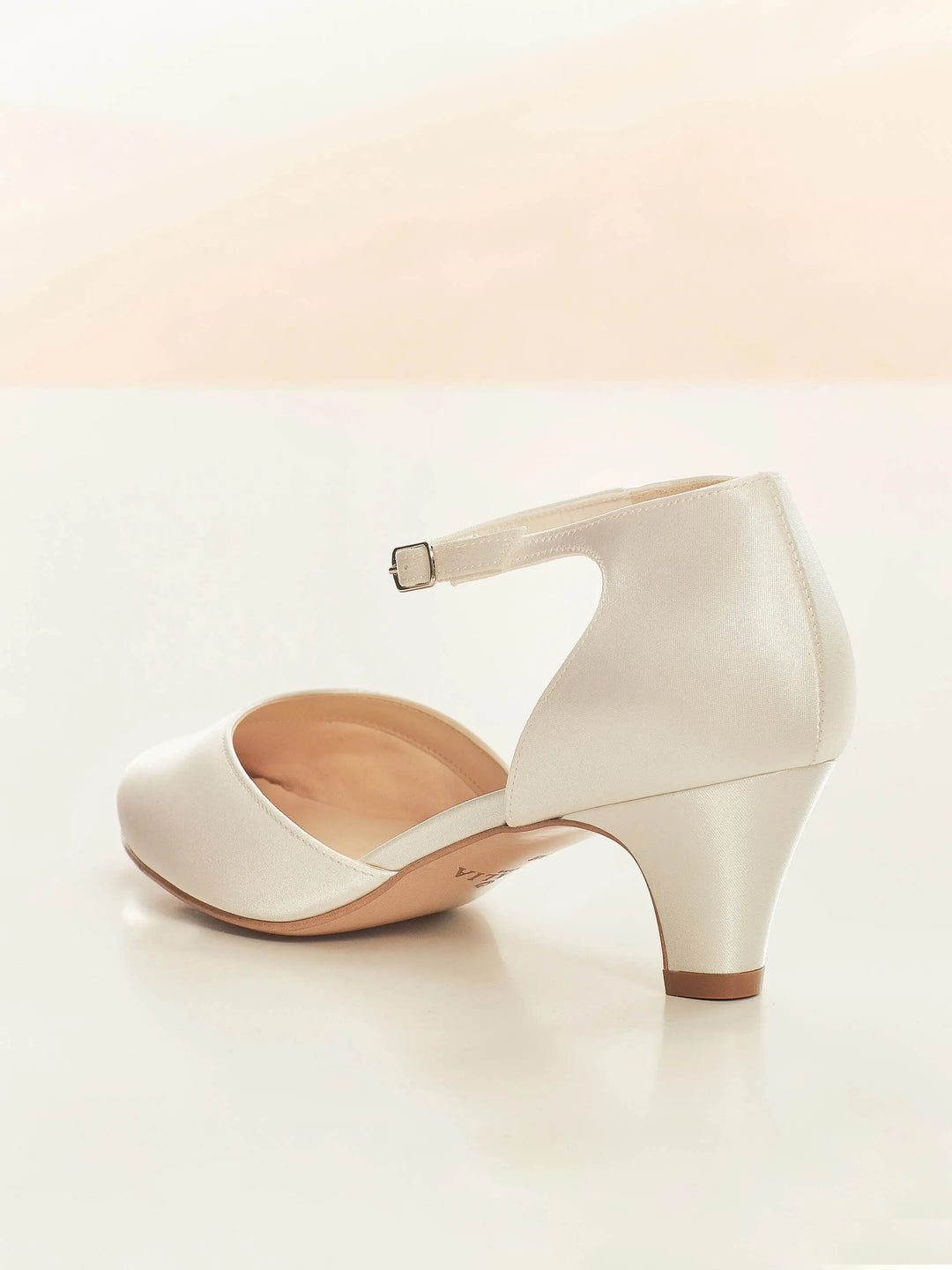 ESCARPINS MARIAGE AVEC BRIDE EN SATIN IVOIRE STAR  GINA AVALIA