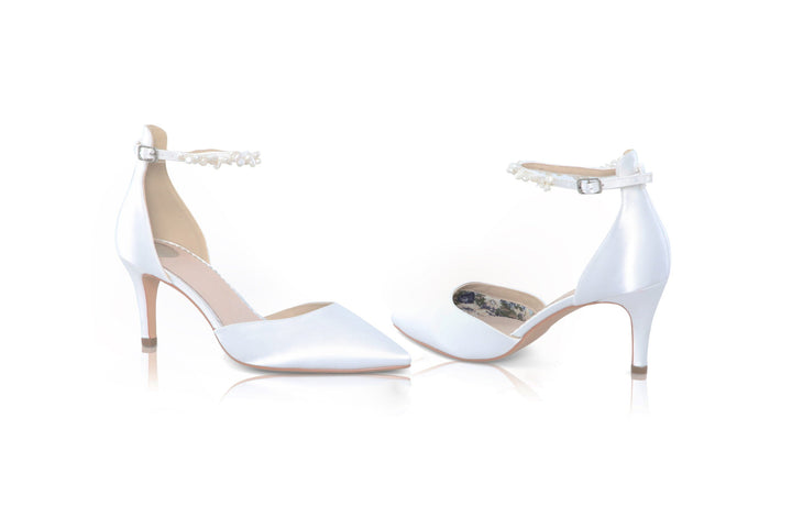 Paire d'escarpins de mariée Ella Mid en satin ivoire, talon de 7,3 cm