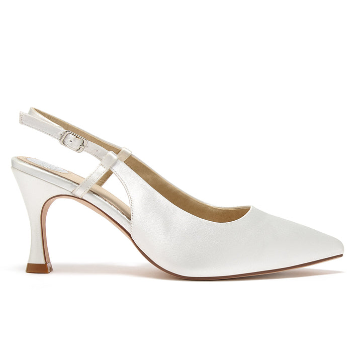 Escarpin slingback de mariée Patsy de profil, bride arrière et talon évasé