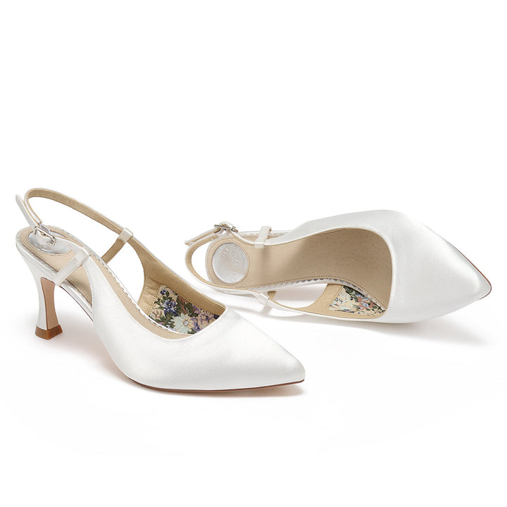 Paire d'escarpins slingback Patsy en satin ivoire, bout pointu allongé