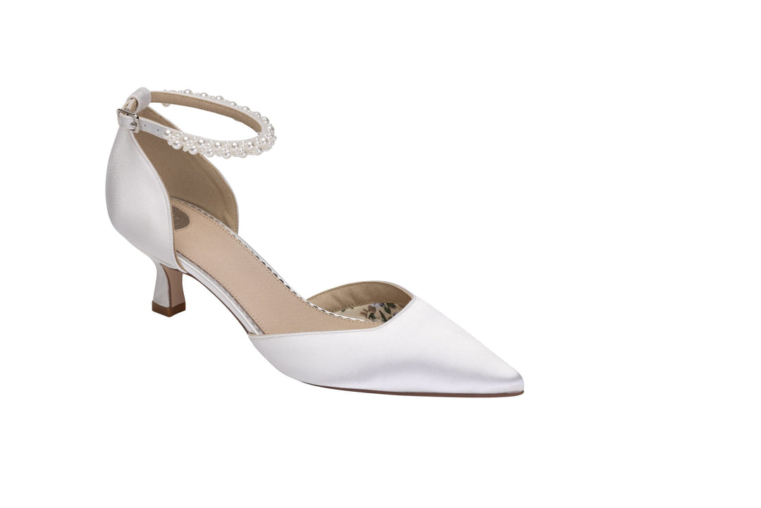 Escarpin Pixie avec bride perlée ST15 en option, fond blanc