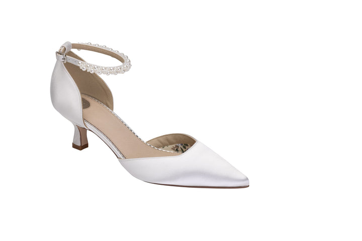 Escarpin Pixie avec bride perlée ST15 en option, fond blanc