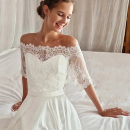 Boléro de mariée Grace BK8W – dentelle Chantilly perlée
