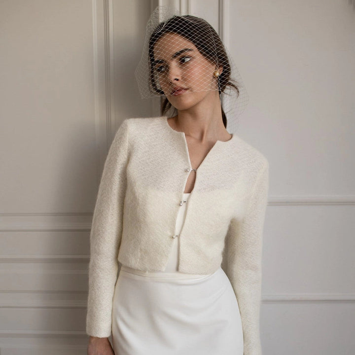 Gilet de mariée – maille mohair ivoire, boutons perle – WJ05 Artpodiumstudio