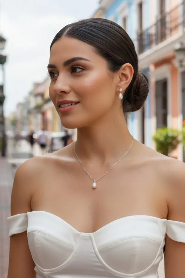 Gouttes nacrées blanches modulables/ clous d’oreilles strass: Doré L'atelier du 6