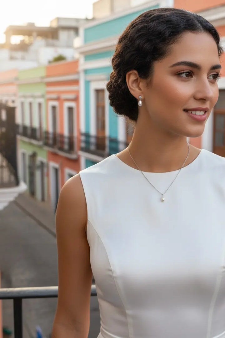 Gouttes nacrées blanches modulables/ clous d’oreilles strass: Doré L'atelier du 6
