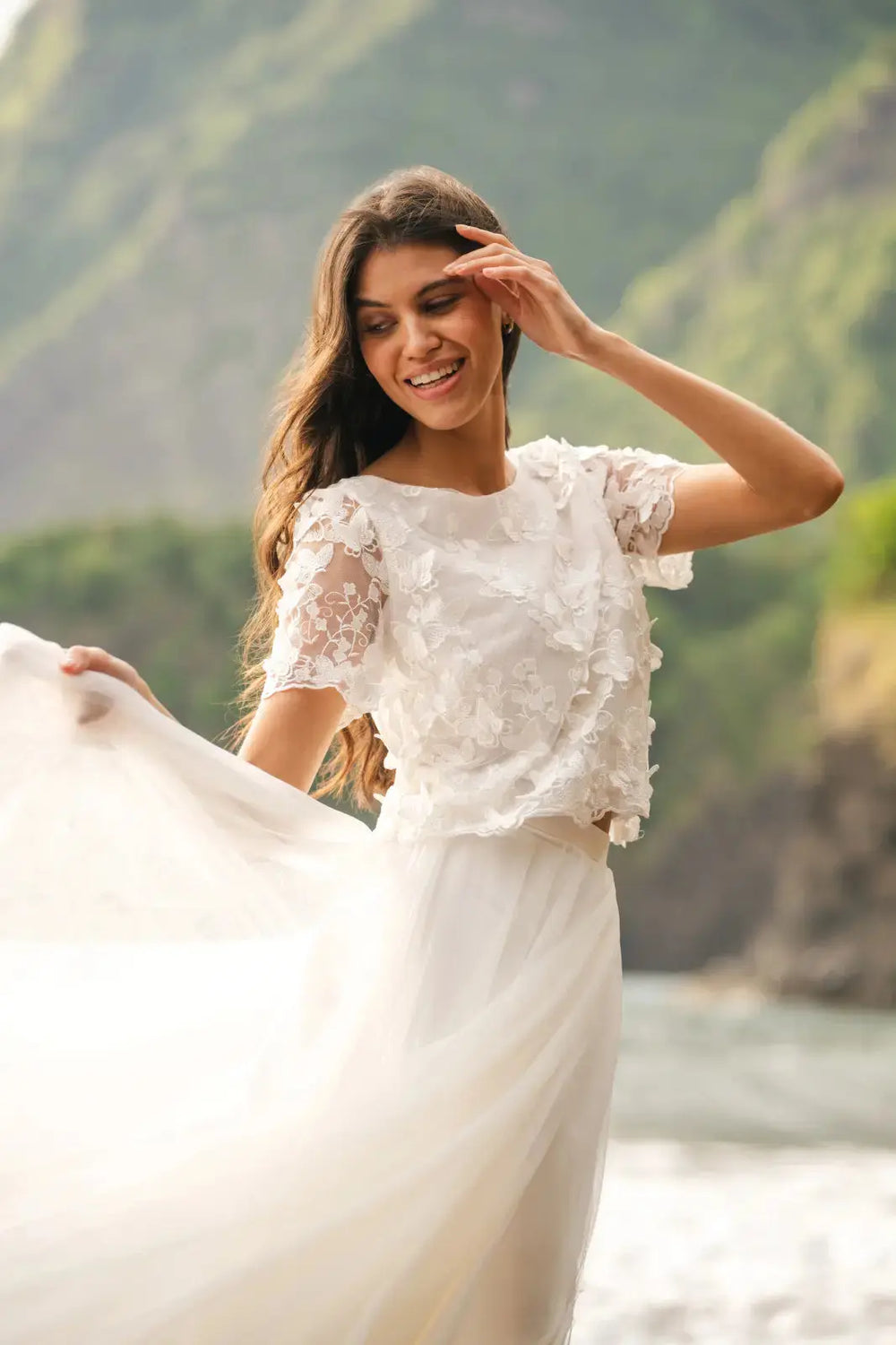 HAUT DE MARIÉE DENTELLE PAPILLON 3D - MERCEDES BK135 Novias