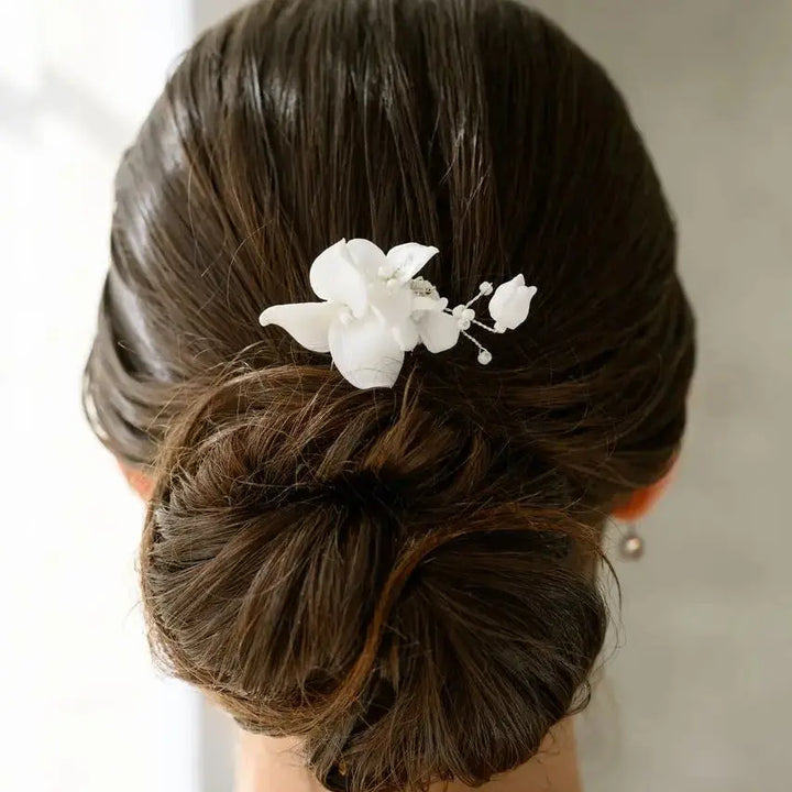 HC0435 – PETIT PEIGNE MARIÉE FLEURS ET PERLES G.Westerleigh