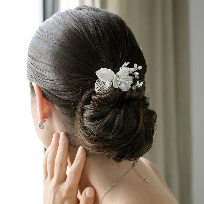 HC1121 – PEIGNE MARIÉE FLEURS 3D ET PERLES IVOIRE G.Westerleigh