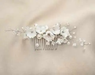 HC1121 – PEIGNE MARIÉE FLEURS 3D ET PERLES IVOIRE G.Westerleigh