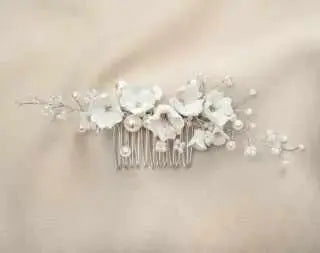 HC1121 – PEIGNE MARIÉE FLEURS 3D ET PERLES IVOIRE G.Westerleigh