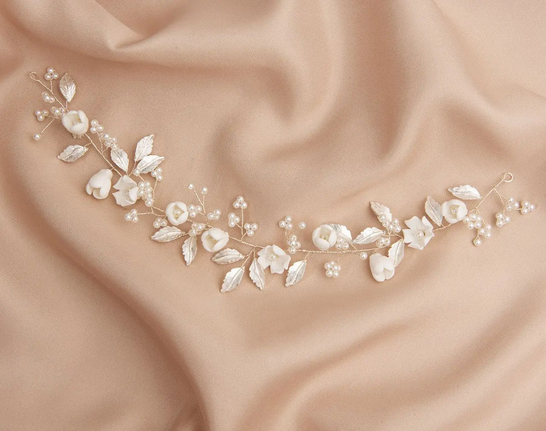 HEADBAND DE MARIÉE FLEURS 3D & PERLES ARGENTÉ – ÉLÉGANT | HB0422 G.Westerleigh