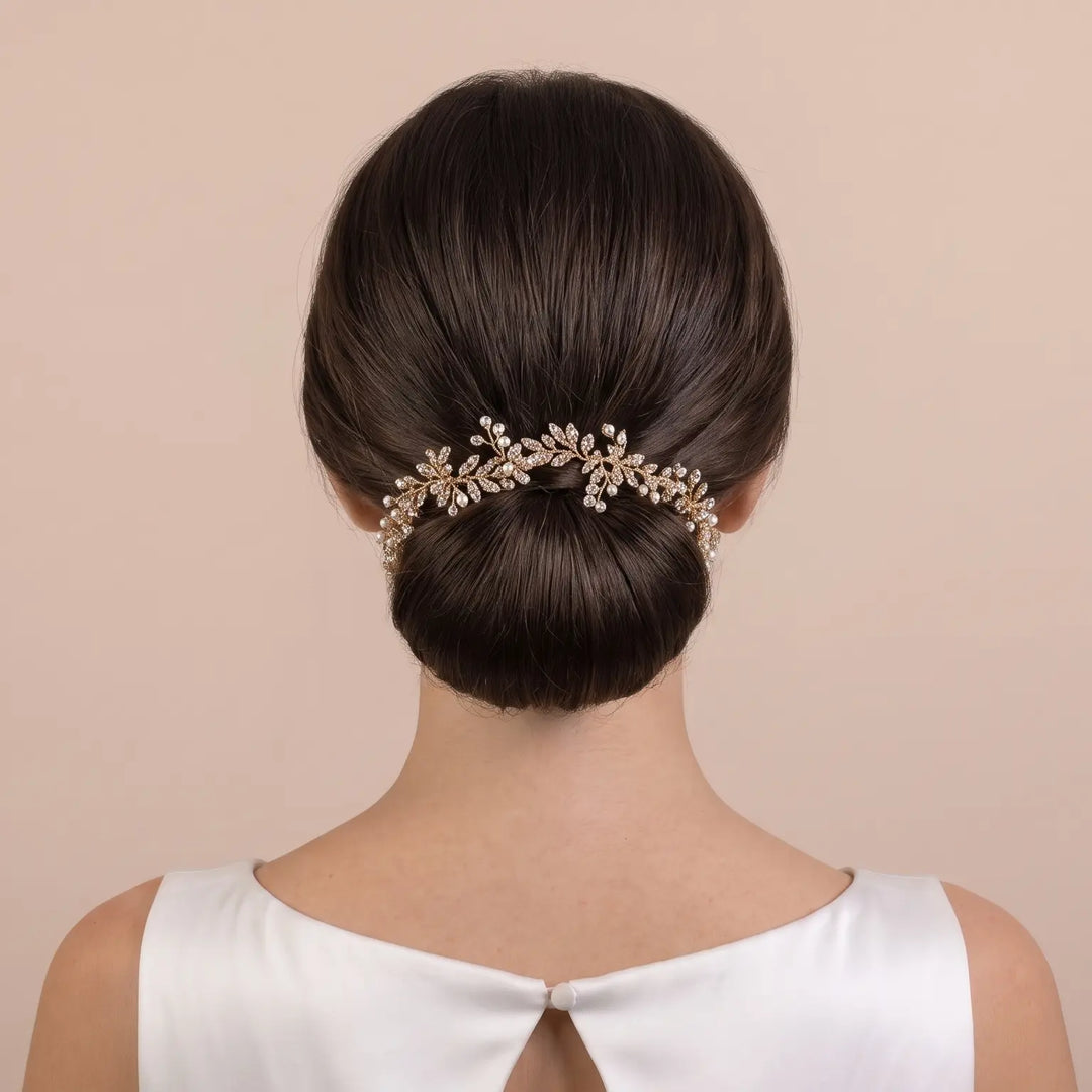 HEADBAND MARIÉE DORÉ FEUILLAGE CRISTAUX & PERLES – PBH7016 THE PERFECT BRIDAL COMPANY
