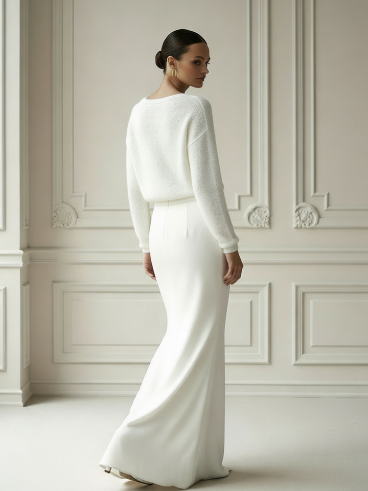 Pull de mariée en laine ivoire à longues manches, vue de profil