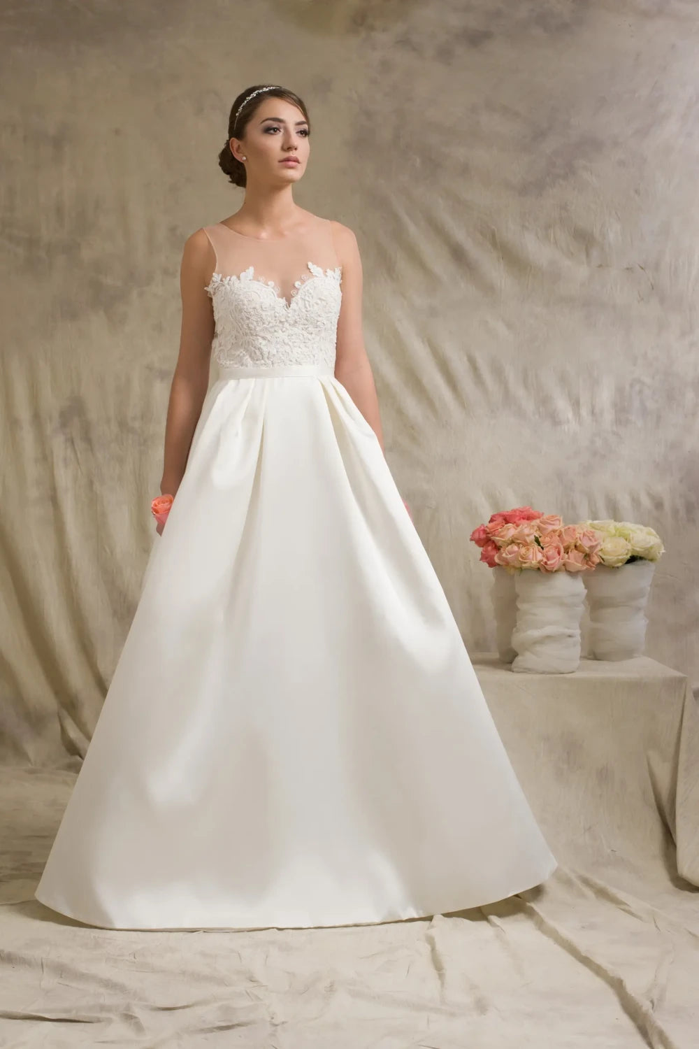 Jupe de mariée Beatrice SD7 mikado ligne A Novias vue 2