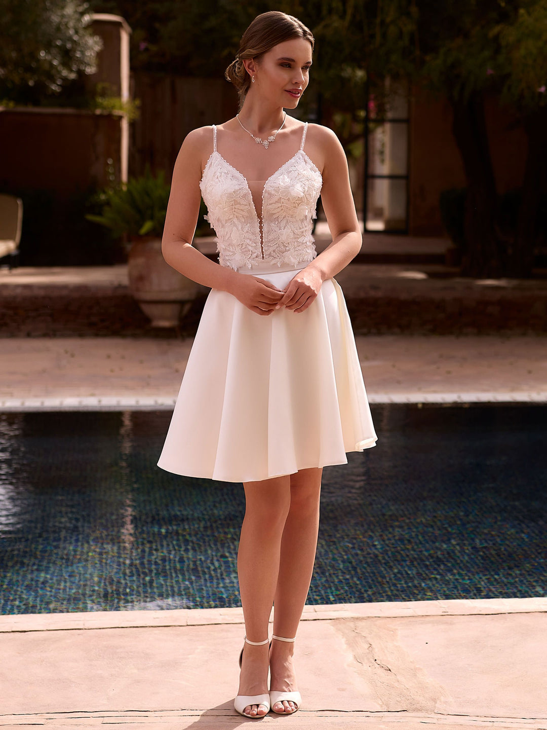 Jupe de mariée courte évasée Quincy en satin ivoire, Bianco Evento