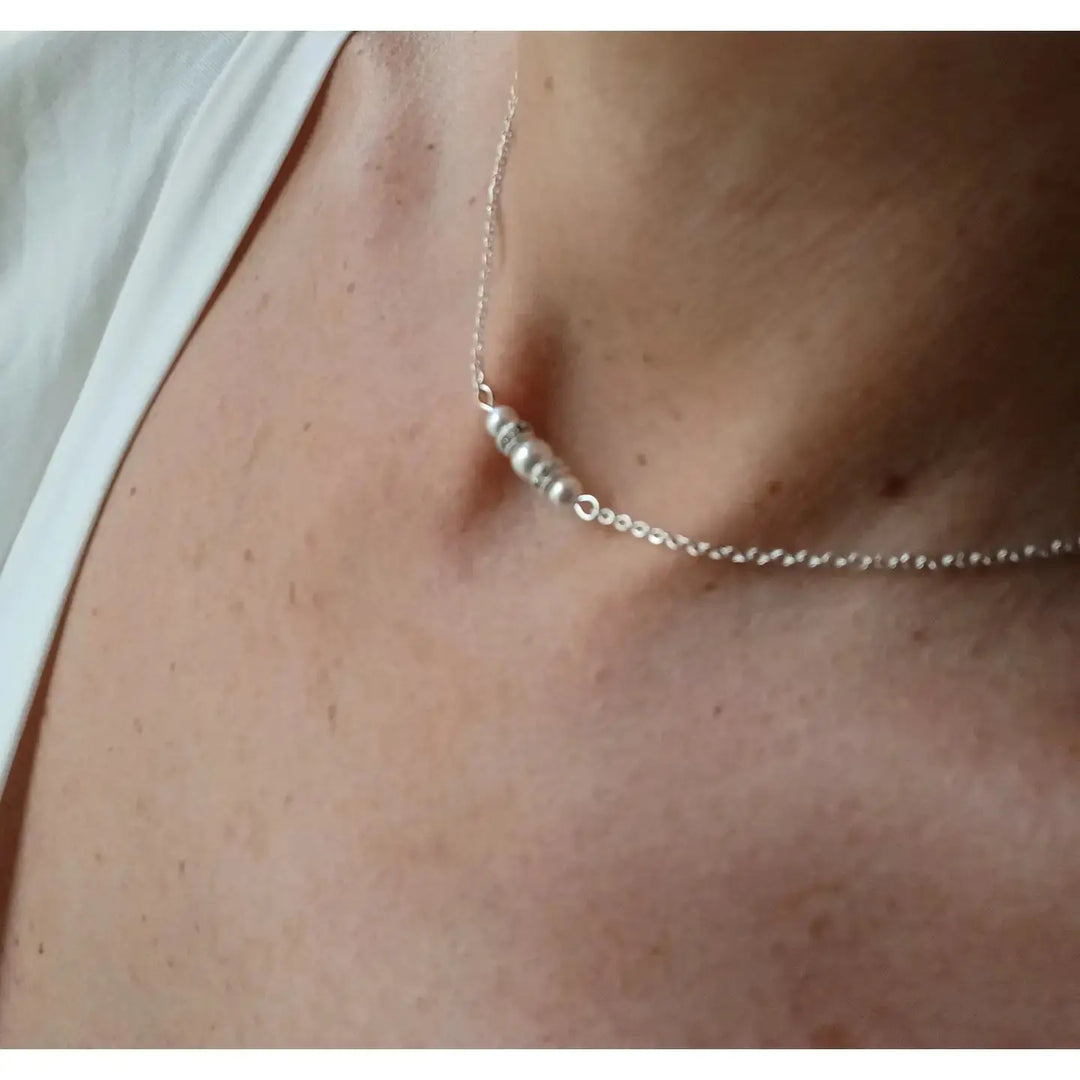 LIERRE – COLLIER DE DOS NU MARIÉE 2 EN 1 PERLES NACRÉES & FEUILLES – OR OU ARGENT L'atelier du 6
