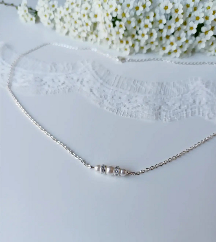 LIERRE – COLLIER DE DOS NU MARIÉE 2 EN 1 PERLES NACRÉES & FEUILLES – OR OU ARGENT L'atelier du 6