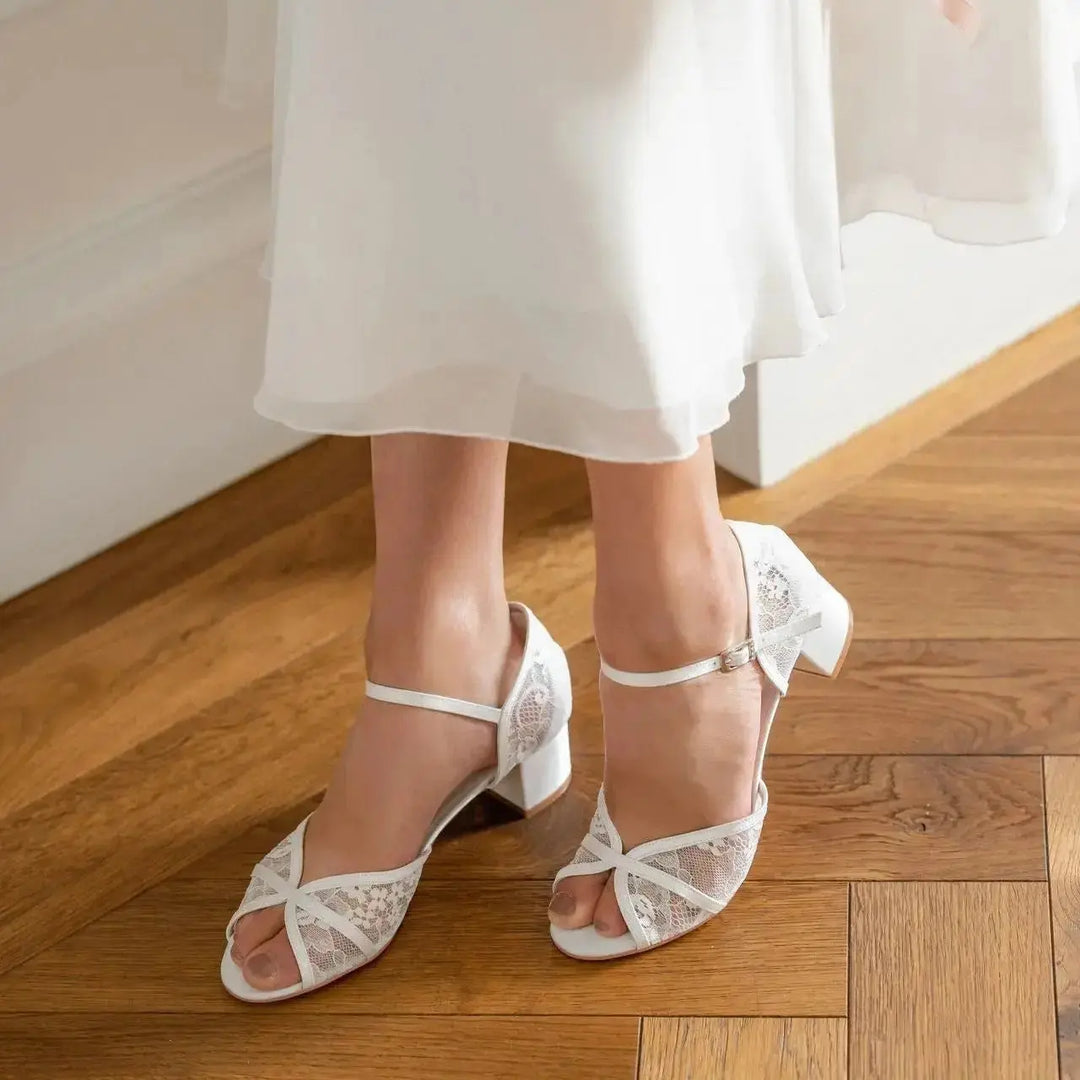 LINDSEY – SANDALES DE MARIÉE SATIN & DENTELLE IV0IRE G.Westerleigh