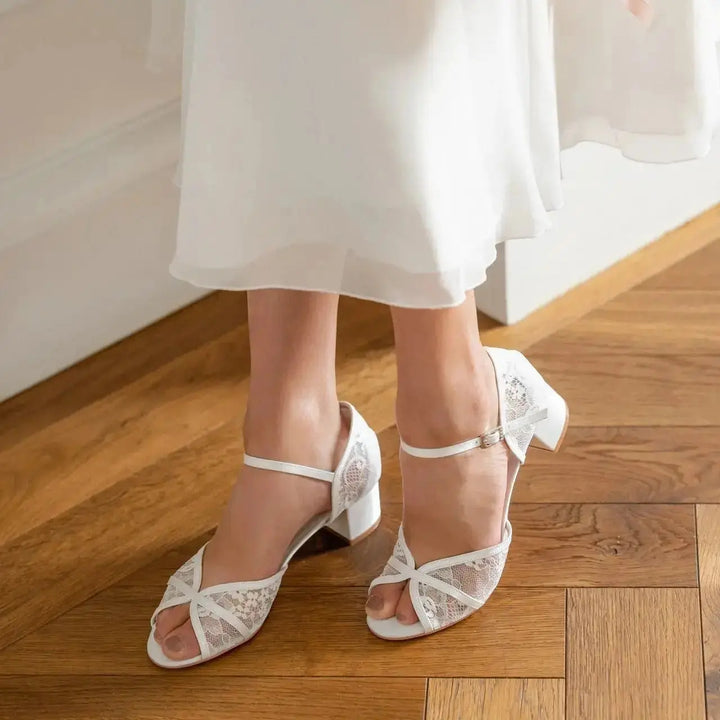 LINDSEY – SANDALES DE MARIÉE SATIN & DENTELLE IV0IRE G.Westerleigh