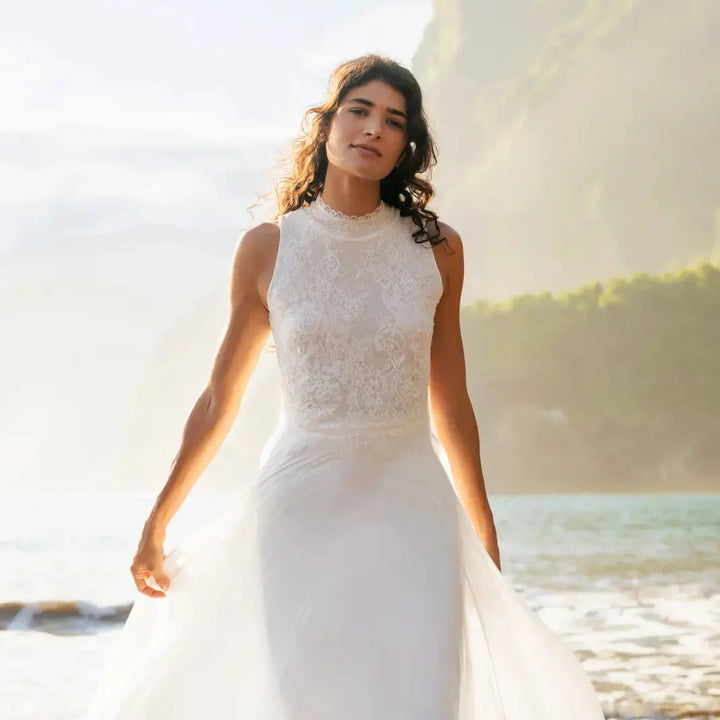 MAGNOLIA – BOLÉRO DENTELLE FRANÇAISE COL HAUT Novias