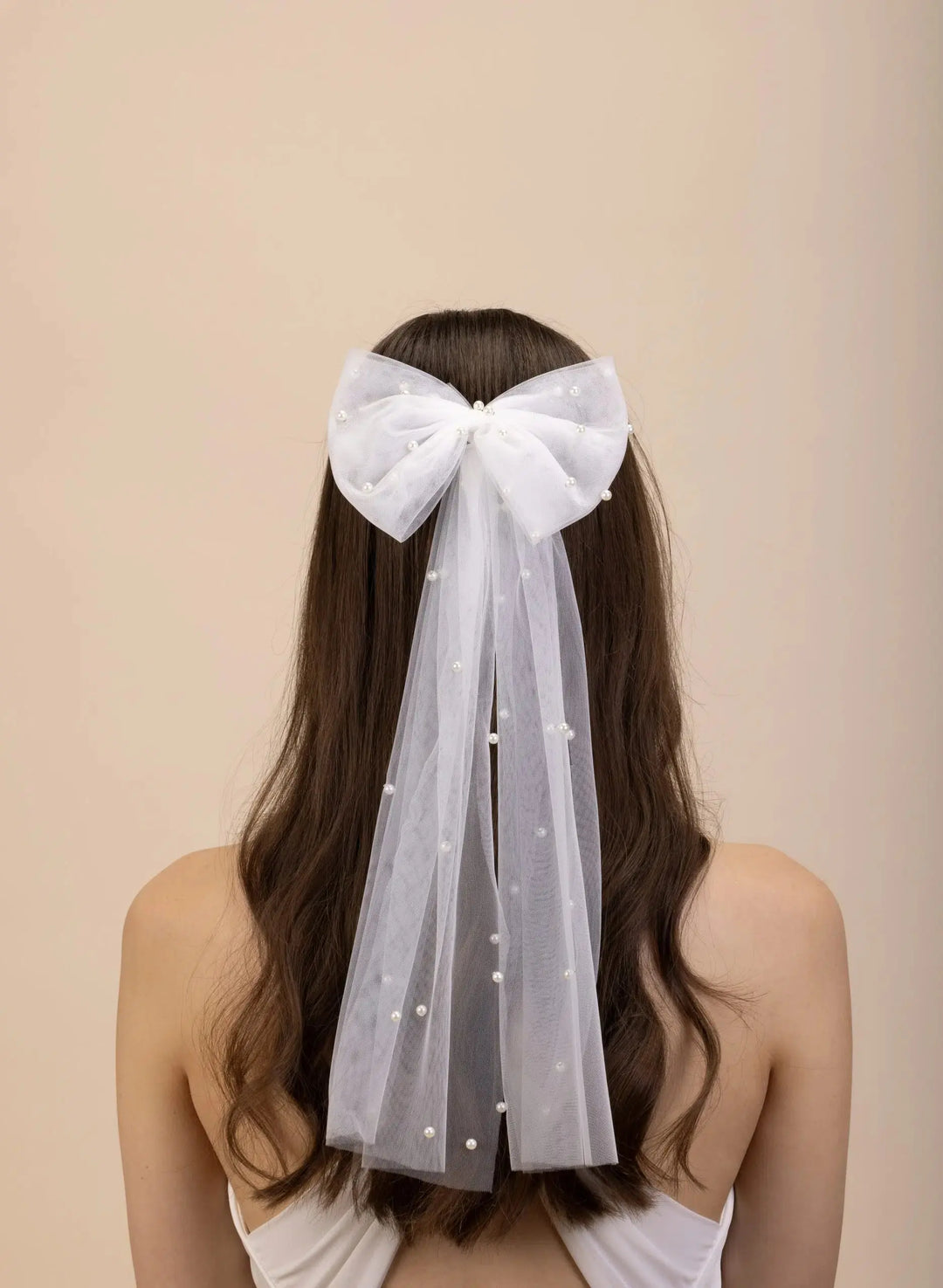 NŒUD DE CHEVEUX DE MARIÉE EN ORGANZA IVOIRE PERLÉ – ACCESSOIRE MODERNE & COUTURE | PBH7049 THE PERFECT BRIDAL COMPANY