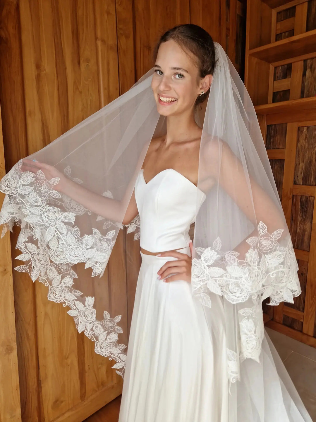 OILE DE MARIÉE MALI WD119 – DOUBLE COUCHE EN TULLE ET DENTELLE FLORALE Novias