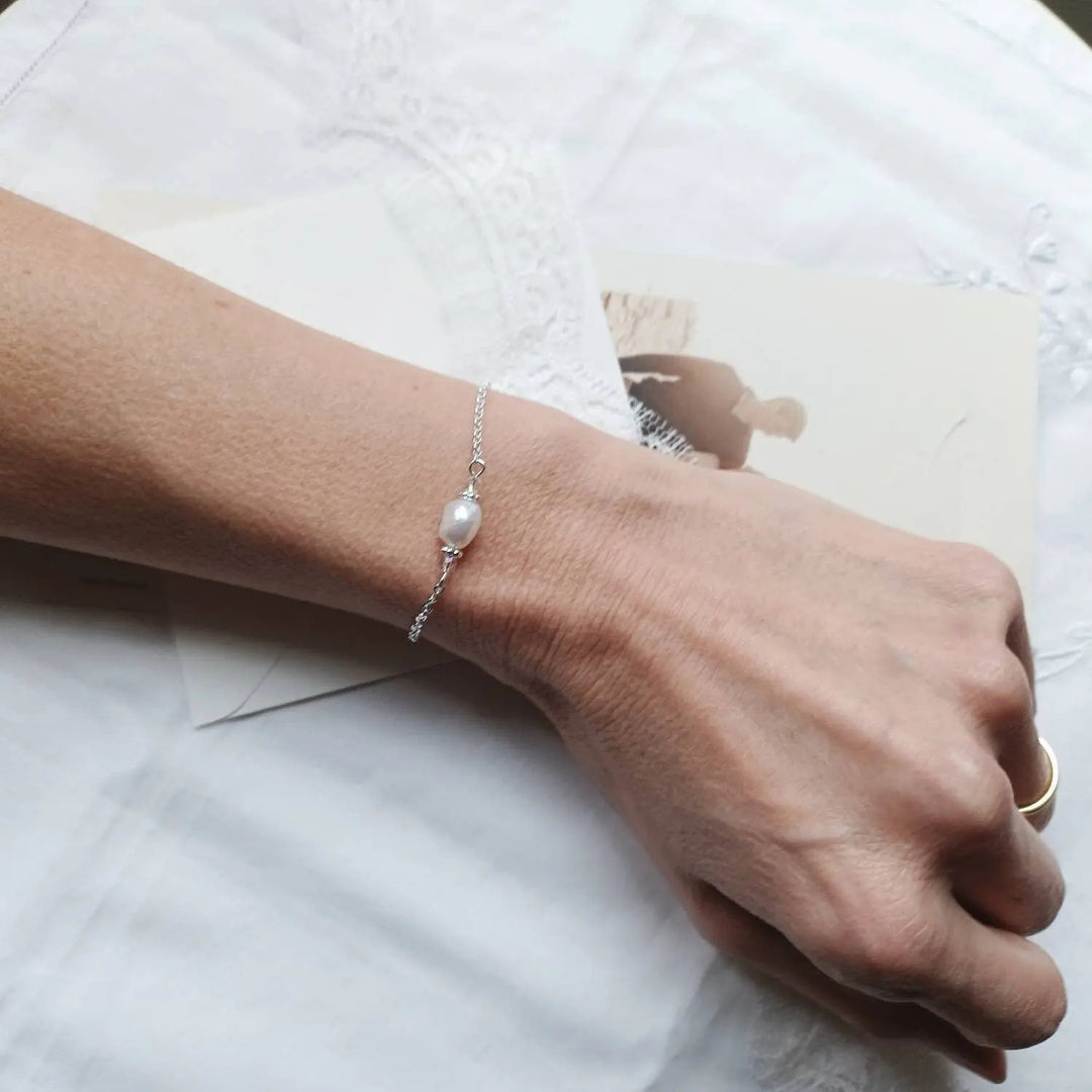 Ombeline- Bracelet De Mariée À Perle D'Eau Douce Irréguliè: Doré L'atelier du 6