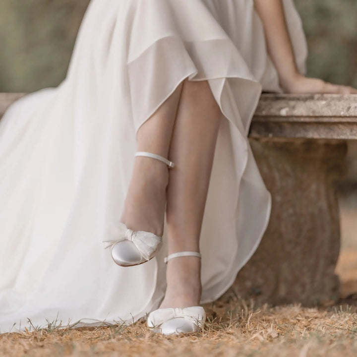 PAIGE – CHAUSSURES DE MARIÉE PLATES AVEC NŒUD COUTURE | CONFORT & STYLE THE PERFECT BRIDAL COMPANY