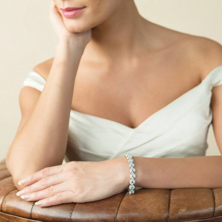 PARURE BIJOUX MARIÉE LINCOLN – CHEVRON CRISTAL | RHODIUM IVORY AND CO