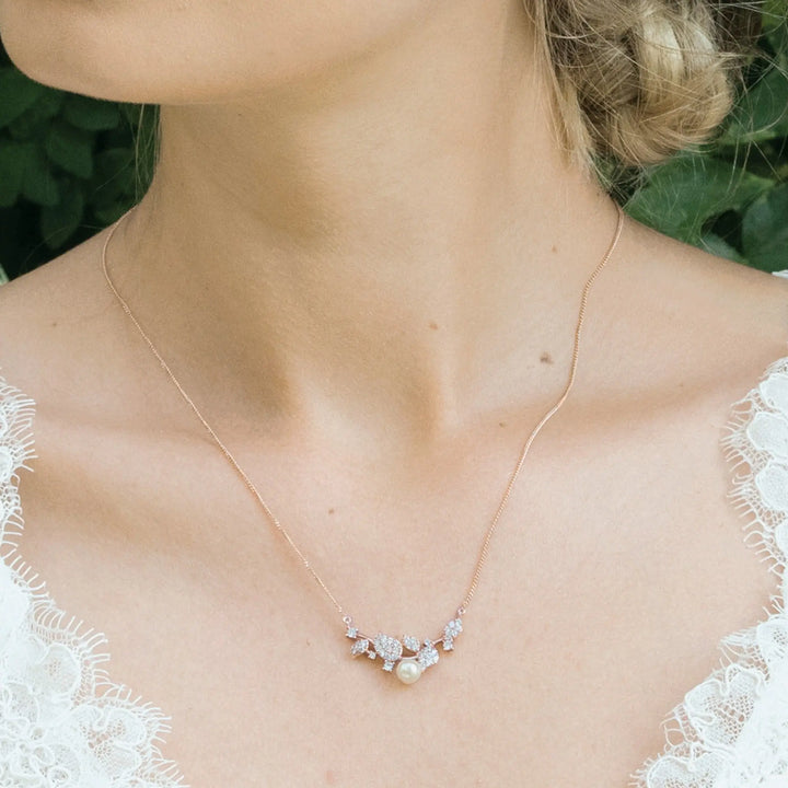 PARURE MARIÉE FLEUR PERLE CRISTAUX — APHRODITE IVORY AND CO