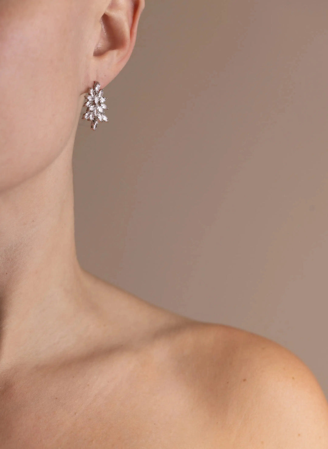 PARURE PALMER – FLEURS DE CRISTAUX MARQUISE & POIRE | PLATINE THE PERFECT BRIDAL COMPANY