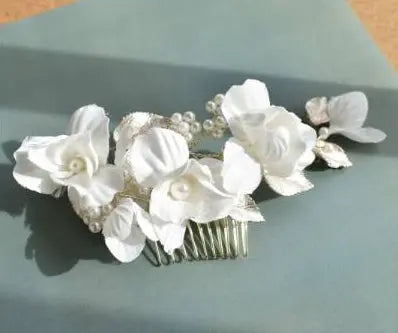 PEIGNE MARIÉE FLEURS EN TISSU & PERLES — FAIT MAIN — HC2258 ÉGLANTINE CRÉATIONS