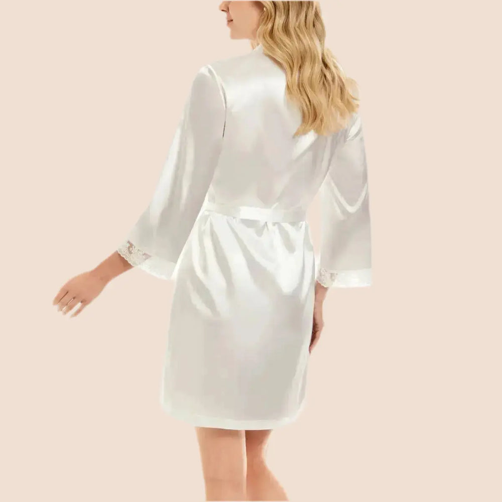 PEIGNOIR SATIN FEMME ET MANCHES BRODÉES SABELA Yvette bridal