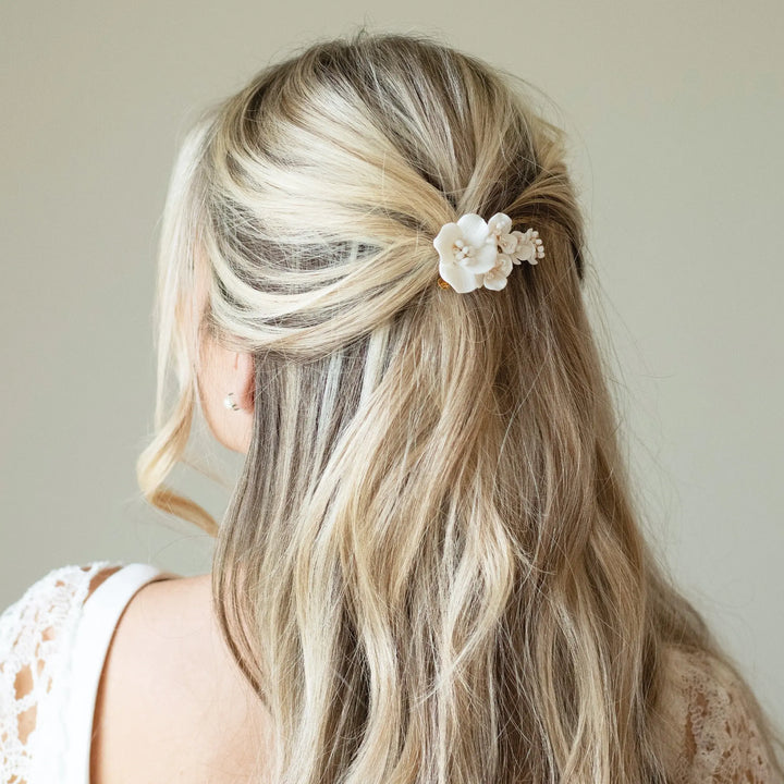 PINCE À CHEVEUX TIGERLILY – FLEURS EN CÉRAMIQUE ET PERLES CRISTAL PLAQUÉ OR OU ARGENT Ivory and co