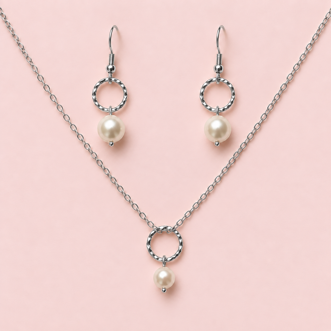 Parure de dos de mariée 18E145 – chaîne fine et perle nacrée Eglantine Créations