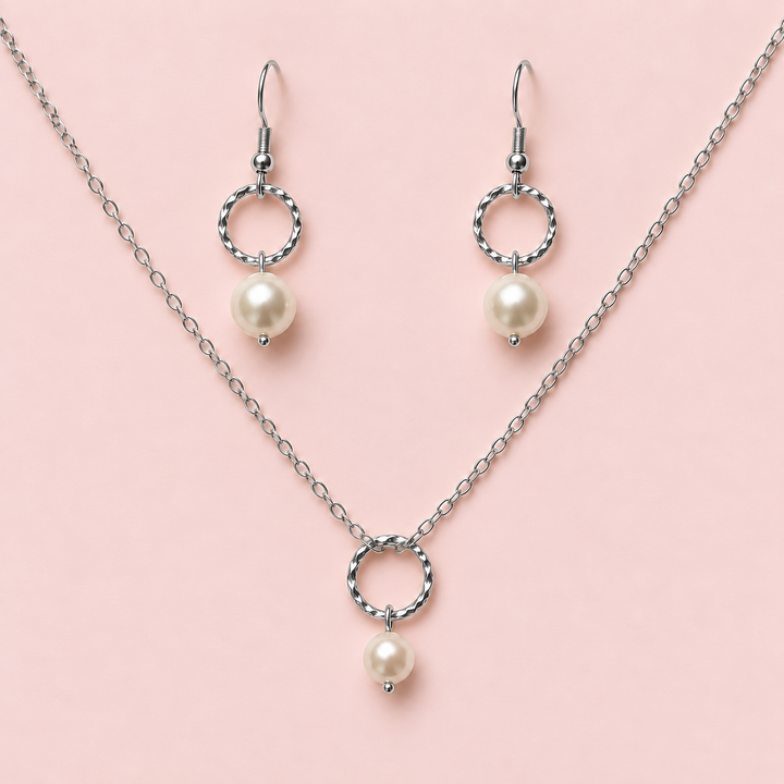 Parure de dos de mariée 18E145 – chaîne fine et perle nacrée Eglantine Créations