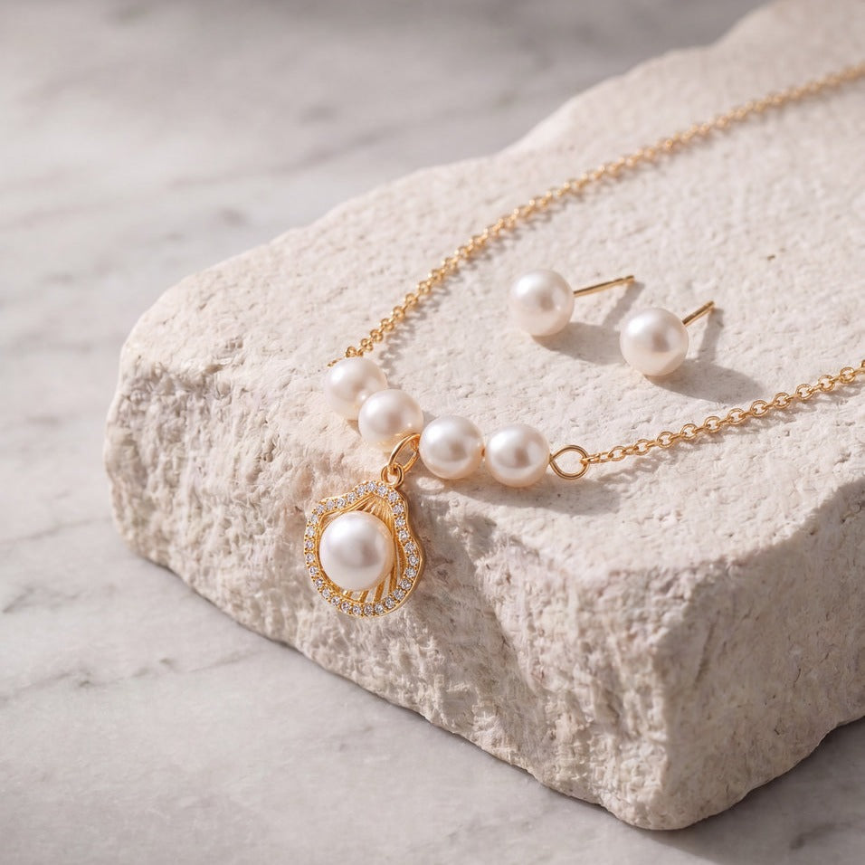 Parure de mariée NS1018 – pendentif perle et zircons, dorée G.Westerleigh