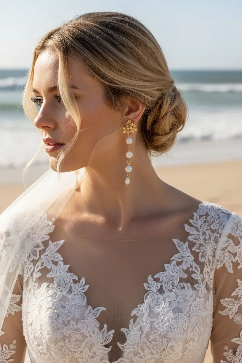 Pendantes mariée- palets et gouttes en nacre naturelle. : Doré L'atelier du 6