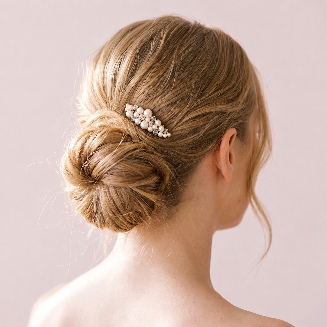 Petit peigne de mariée HC226446 – perles nacrées et cristaux Eglantine Créations