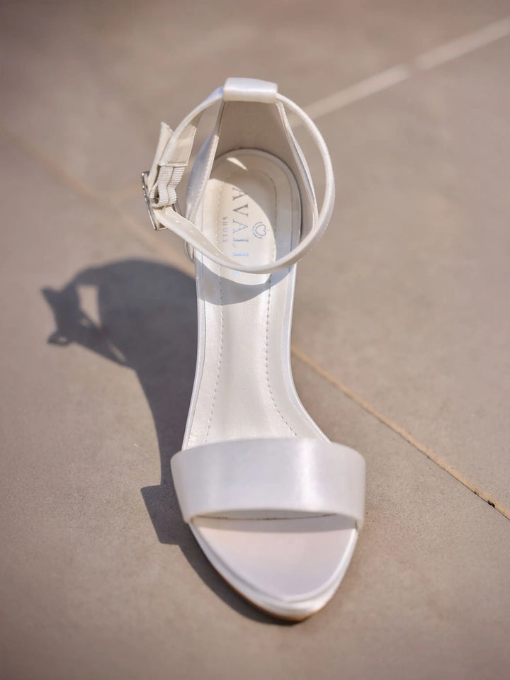 SANDALES DE MARIÉE EN SATIN  SALMA – TALON 10,5 CM AVALIA