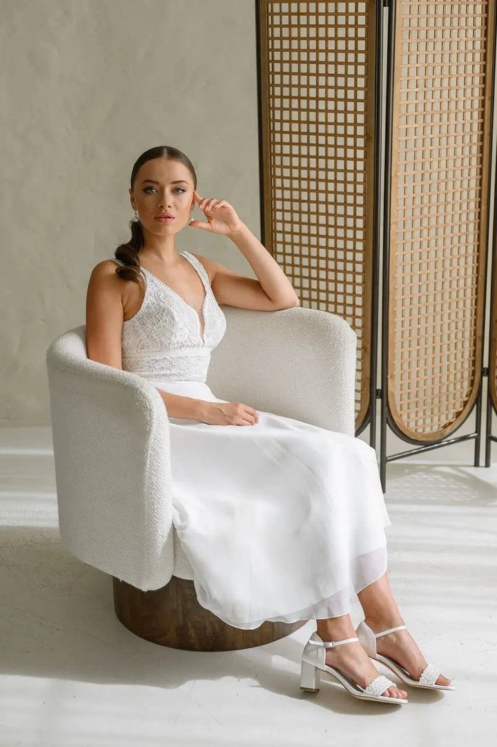 SANDALES DE MARIÉE LAUREN – SATIN IVOIRE ET PERLES, TALON BLOC CONFORTABLE G.Westerleigh