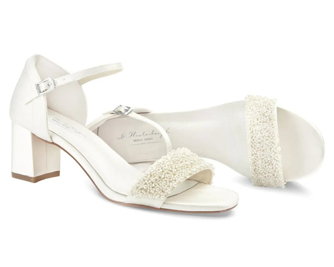 SANDALES DE MARIÉE LAUREN – SATIN IVOIRE ET PERLES, TALON BLOC CONFORTABLE G.Westerleigh