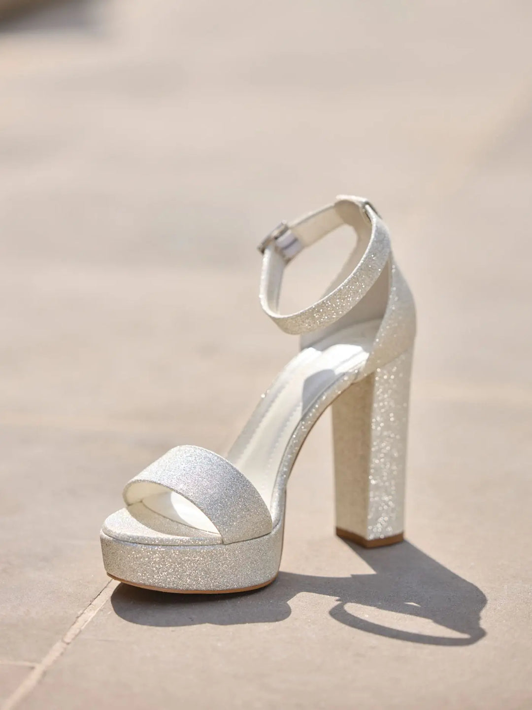SANDALES DE MARIÉE VIVA – TALON LARGE 12 CM AVEC PLATEAU ET PAILLETTES AVALIA