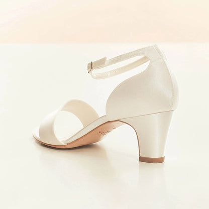 SANDALES MARIÉE CAPRI EN SATIN AVALIA